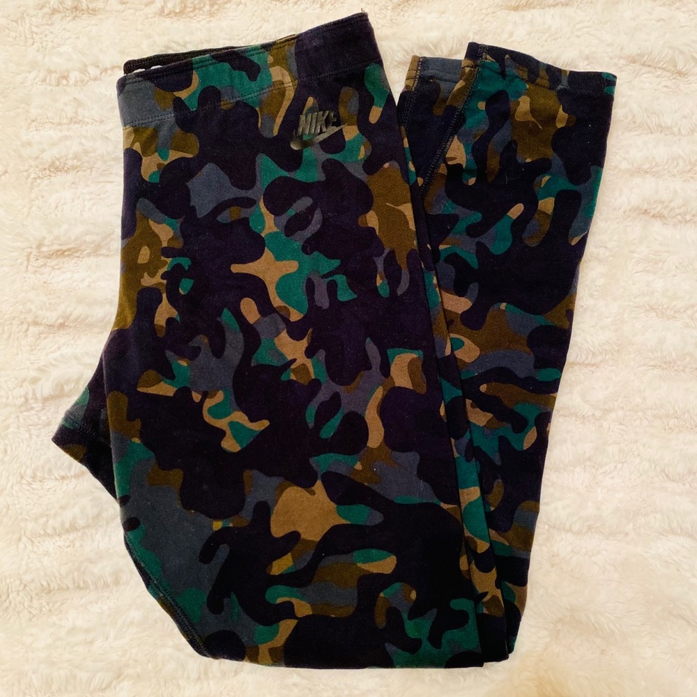 Nike Camo leggings